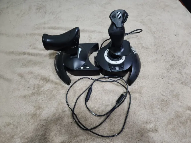 thrustmaster hotas one
