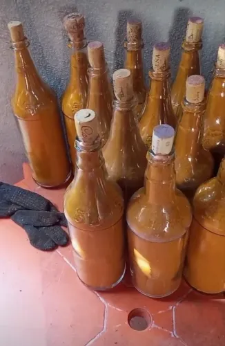 O litro de açafrão caseiro