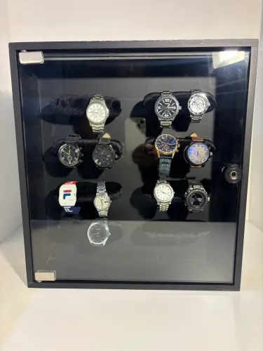 Vitrine organizadora da relógios