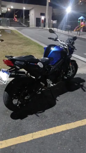 Moto pouco rodado VENDE TROCA FINANCIA