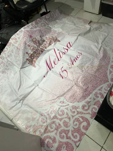 Pista para valsa de 15 anos princesa, nome Melissa