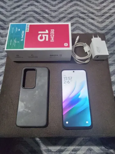 REDMI 15, TELÃO 6.9, 128GIGAS 6+6 DE RAM NA CAIXA COMPLETO. <br>ZAP *