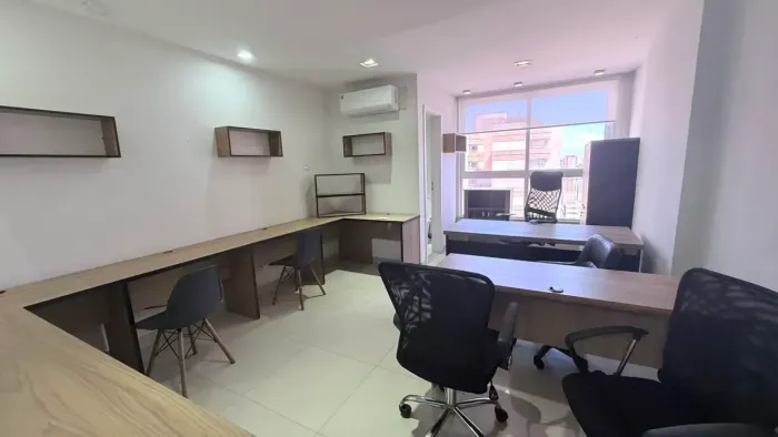 Sala Comercial  para aluguel possui 34m²  em Calhau - São Luís - MA