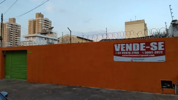 Leste Universitário - Goiânia - GO - Terreno 396,00m², Frente para PUC