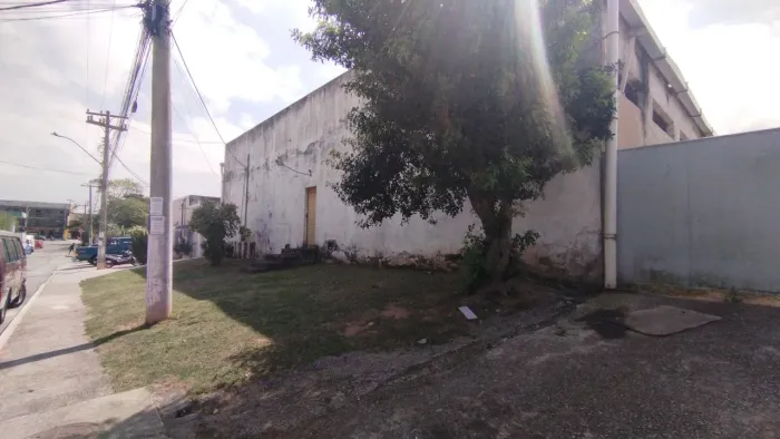 Galpão para Locação em Saquarema, Porto da Roça II (Bacaxá), 2 banheiros, 4 vagas