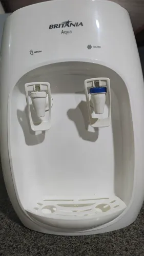 Bebedouro elétrico de Água Britânia Bivolt