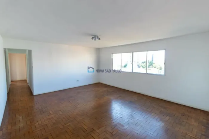 Apartamento para locação! A 280 metros a pé do metrô Ana Rosa