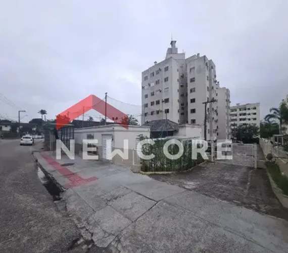 Apartamento em Rua Frederico Afonso - Fazenda Santo Antônio - São José/SC