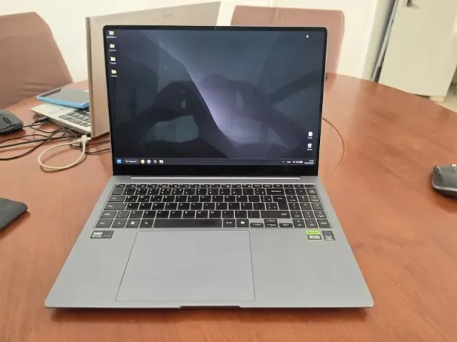Notebook Galaxy Book4 Ultra Core Ultra 9 32GB 1TB RTX 4070 16" OLED