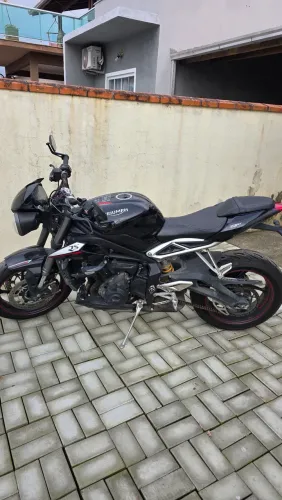 Triumph Street Triple 765RS