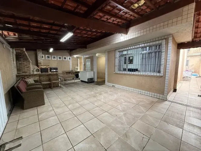 SOBRADO ISOLADO DE ALTO PADRÃO  VENDA E LOCAÇÃO RESIDENCIAL OU COMERCIAL