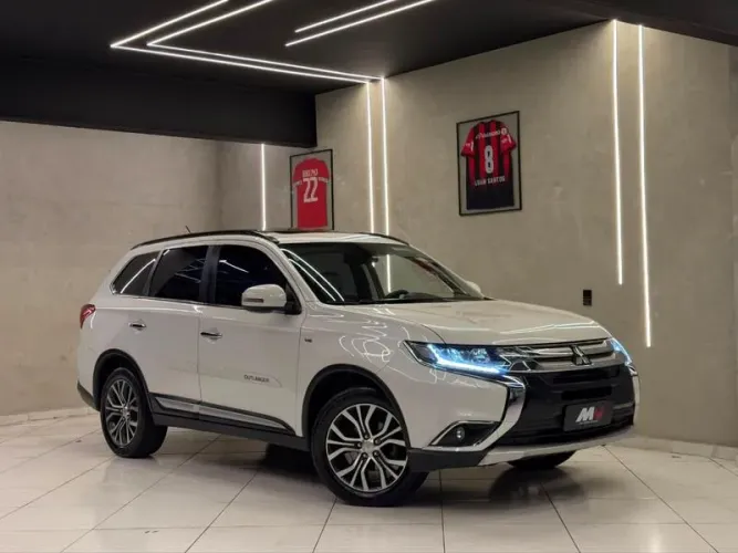 Mitsubishi Outlander 3.0/ GT 3.0 V6 Aut. 2016