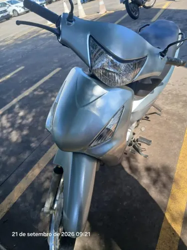 Honda biz 125 cilindradas ,partida elétrica