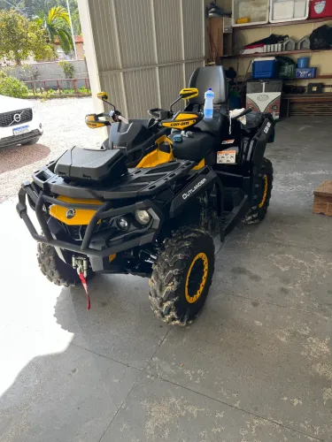 Quadriciclo can am XT-P 800