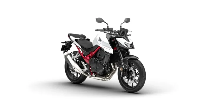 HORNET 750 25/26 0KM