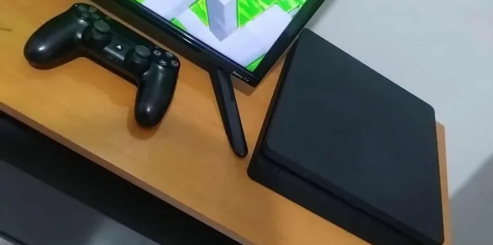 Ps4 sim 1tb com vários jogos digitais