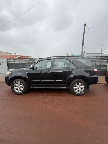 Toyota Hilux SW4 SRV D4-d 4X4 3.0 TDI Dies. AUT 2010