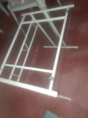 Mesa de vidro 200 Reais