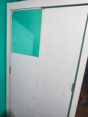 Vendo Guarda Roupa 