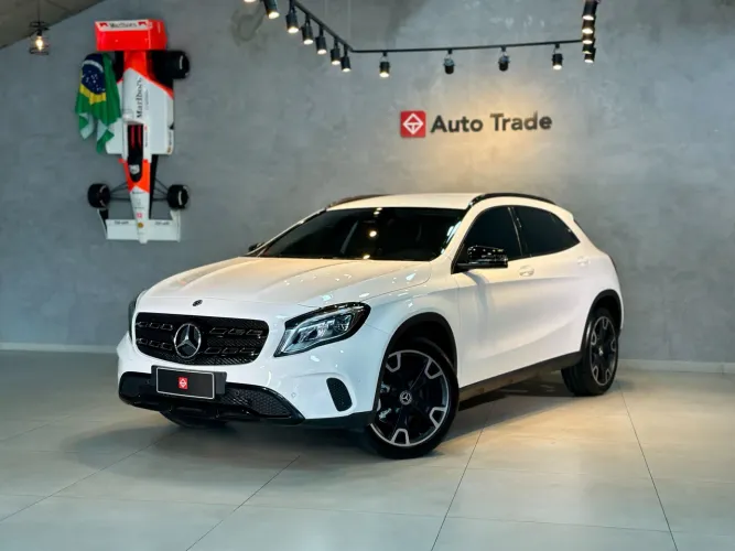 Mercedes-Benz GLA-200 GLA 200 Night 1.6. TB 16V Flex Aut. 2019