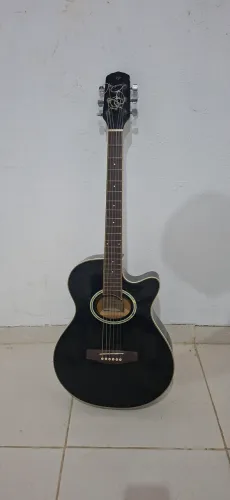 VIOLÃO GIANNINI ELETROACÚSTICO COM PEQUENOS DETALHES 