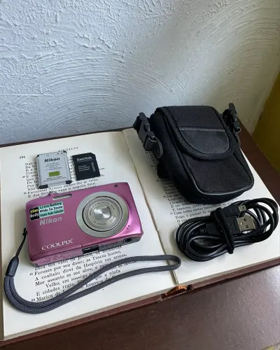 cybershot nikon coolpix s2600 rosa completa - pronta pra uso!