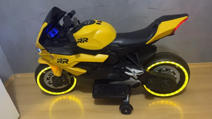 Mini moto eletrônica infantil bmw 12V