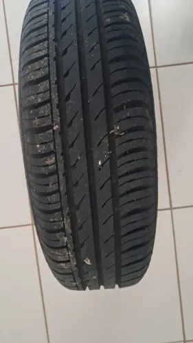 Roda aro 14 pneu 165/ 70 / 14
