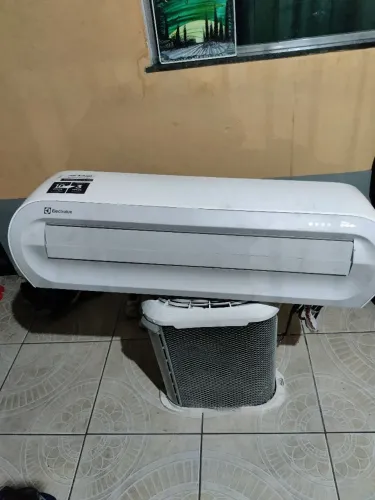 Split Electrolux 18.000 ( PRA VENDER HOJE)