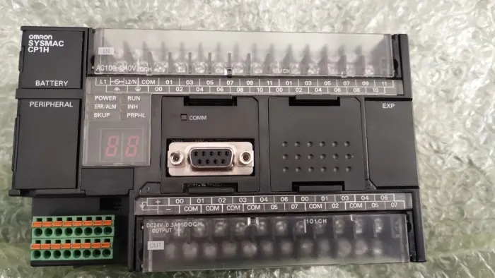 CLP OMRON CP1H-XA40DR-A