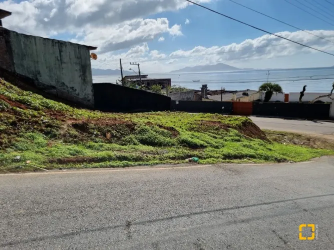 Terreno de esquina na Serraria SJ com 434 m2