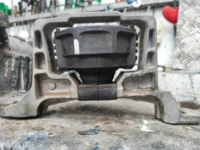 Coxim motor lado direito Sigma 1.6 original Ford