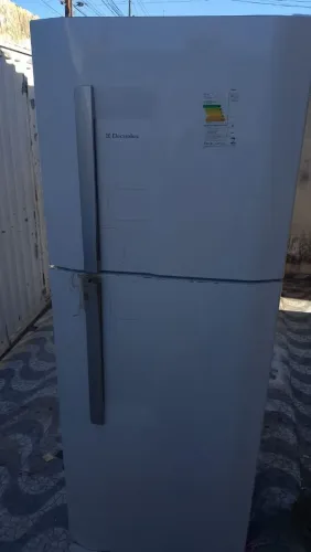 Geladeira Electrolux toda ok faco entrega