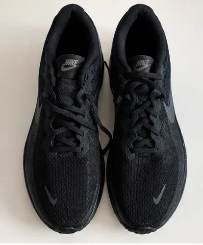 Nike Revolution 8 Preto - Tamanho 42 - Nunca Usado