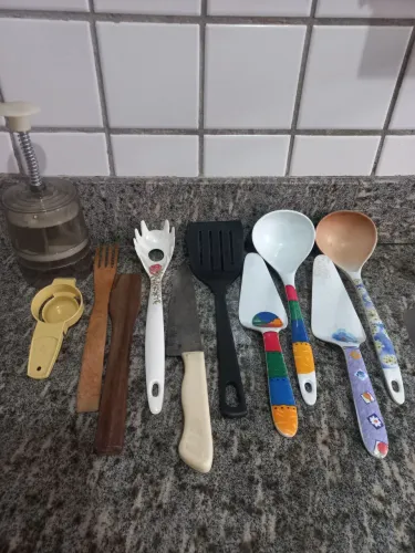 Talheres e acessórios para cozinha