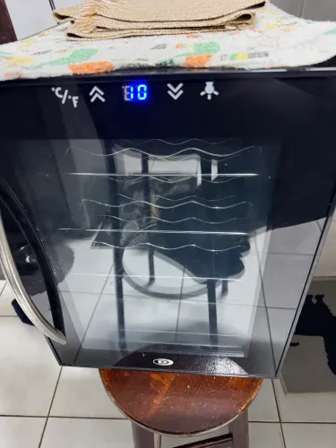 Adega 12 Garrafas 220V