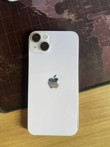 iPhone 14 Plus pra retirar peças