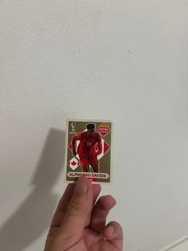 Alphonso Davies legend copa 2022 (Ouro)