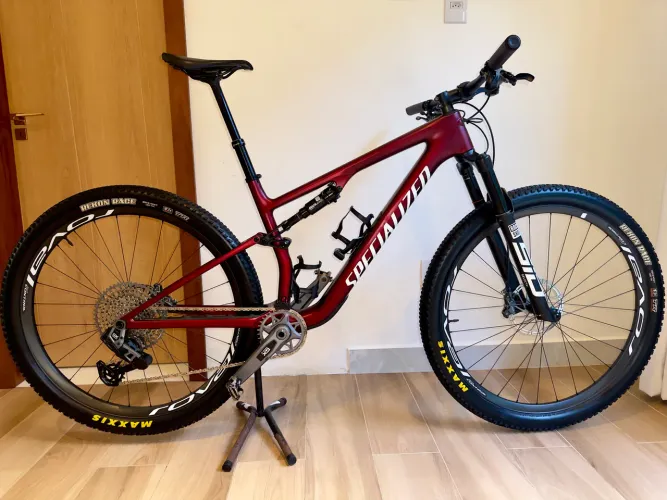 Specialized EPIC 8 EXPERT