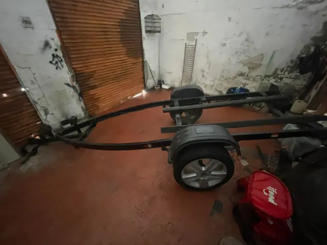 Vende se carretinha jet ski 