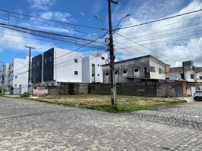 Imóvel para venda possui 270 metros quadrados em Gramame - João Pessoa - PB