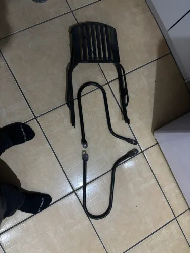 Bagageiro e afastador de alforges