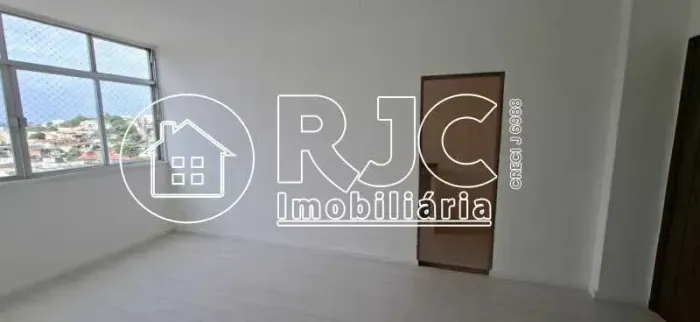 Andaraí, rua Leopoldo. Apartamento reformado, com 55m², 2 quartos 1 vaga de garagem