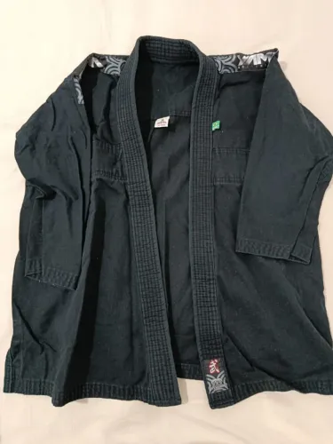Kimono Infantil Preto Yama Martial Arts - Tamanho M3