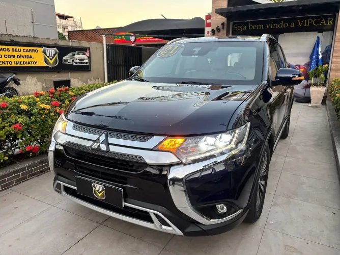 Mitsubishi Outlander HPE-S 2.2 Diesel 4X4 Aut. 2021