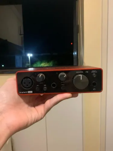 Interface de áudio Scarlet Solo [perfeito estado] Aceito oferta ou trocas