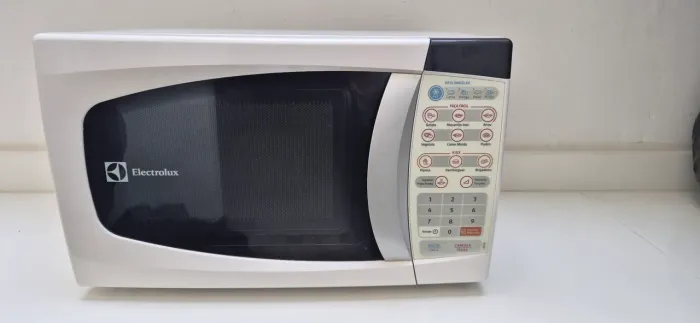 MICRO-ONDAS ELETROLUX