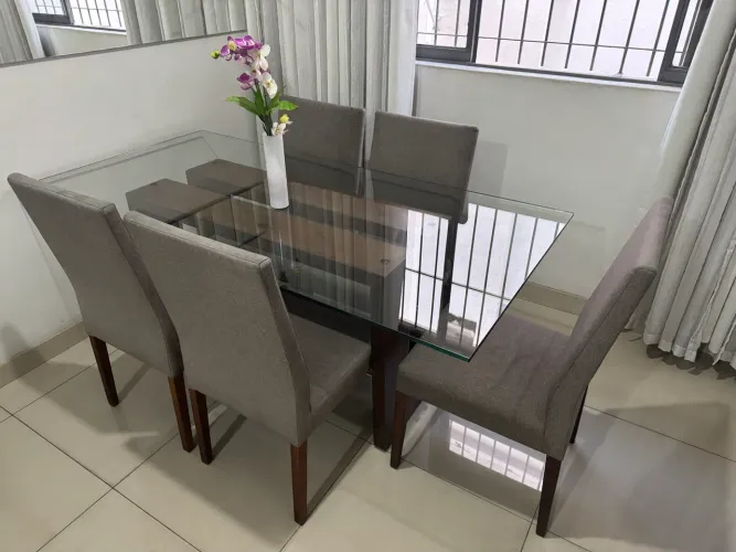 Mesa de jantar 6 lugares