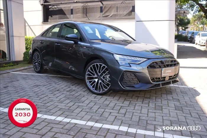Audi A3 Sed. Perform. Black 2.0 TFSI S-tronic 2026