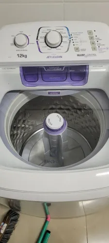 Máquina de lavar Electrolux 12kg 